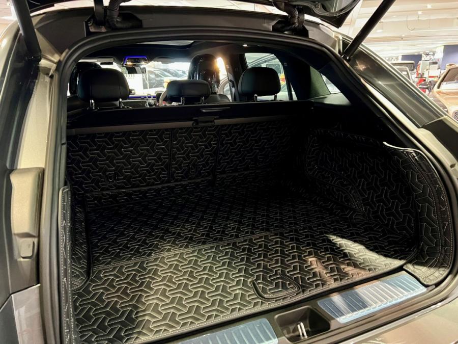 EQE350 4MATIC - Image 9